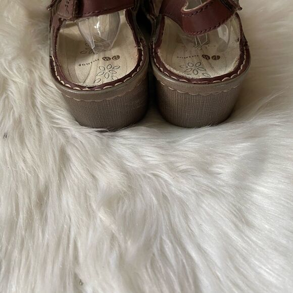PW minor leather brown wedge adjustable Velcro strap sandals size 9 - Picture 5 of 10